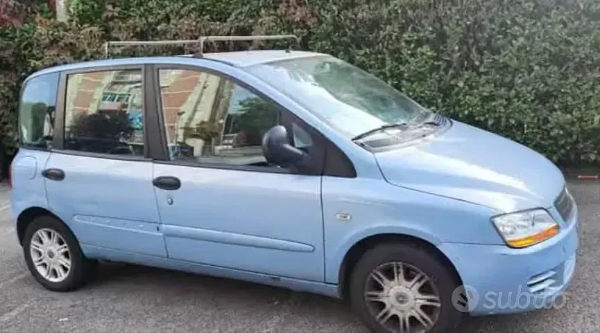Usata Fiat Multipla 103 CV (75 kW) 2005 Bluazzurro Monovolume