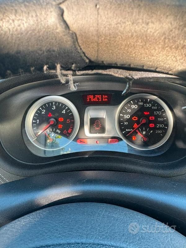 Usata Renault Clio II 78 CV (57 kW) 2008 Nero Berlina