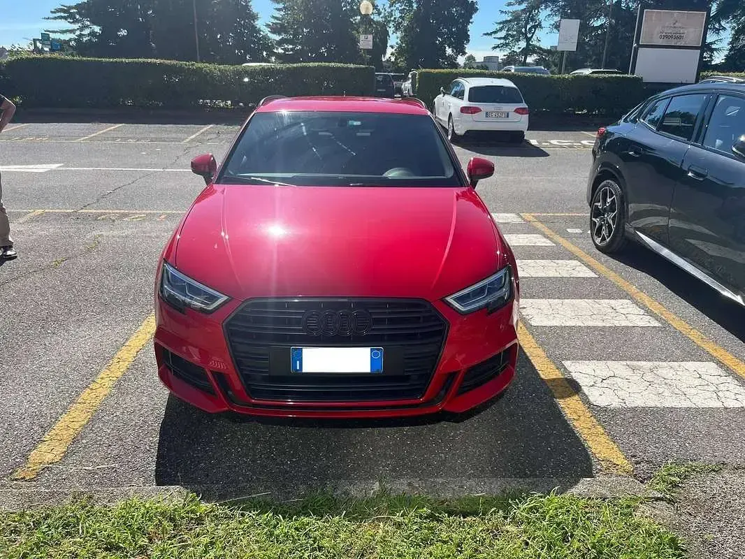 Usata Audi A3 S-Line 150 CV (110 kW) 2018 Rosso Berlina