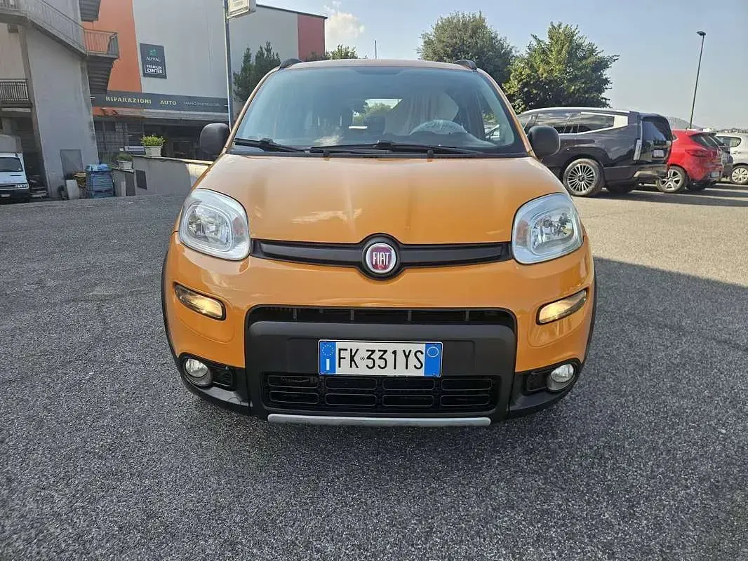 Usata Fiat Panda 4x4 S 95 CV (69 kW) 2017 Arancione Utilitaria