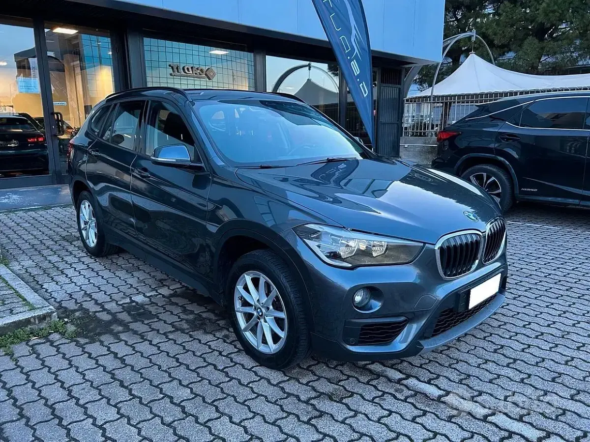 Usata BMW X1 150 CV (110 kW) 2018 Grigio SUV