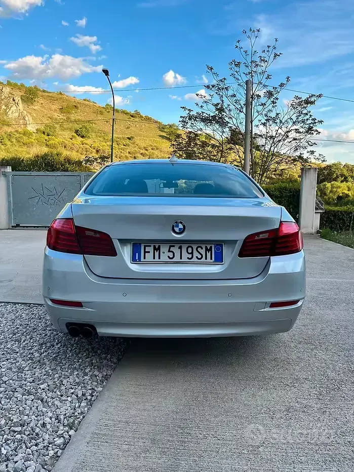 Usata BMW 520 190 CV (139 kW) 2015 Grigio Berlina