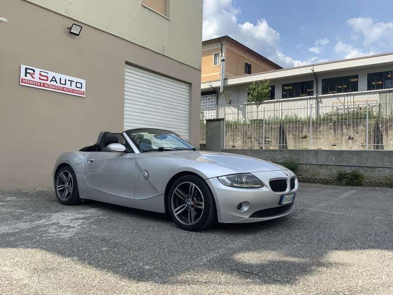 Usata BMW Z4 192 CV (141 kW) 2003 Argento Cabrio