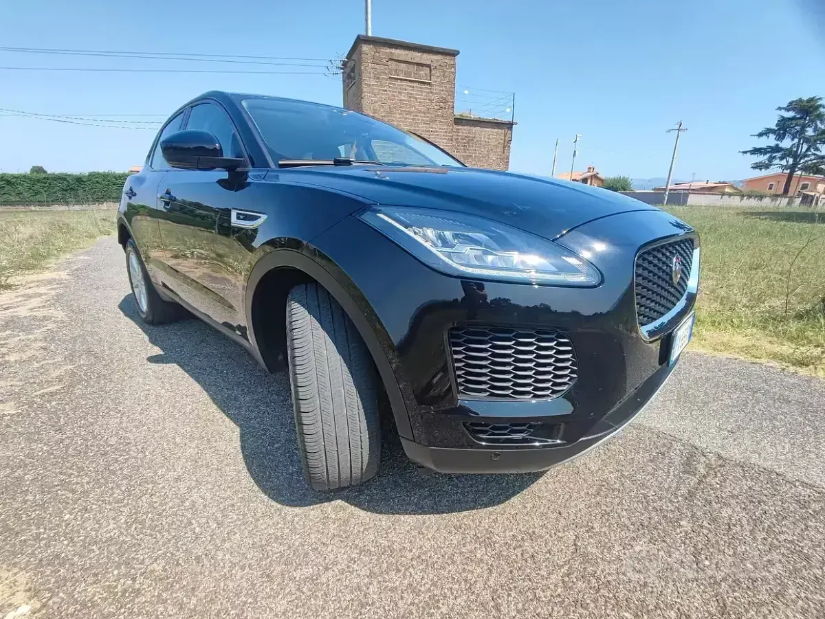 Usata Jaguar E-Pace R-Dynamic 150 CV (110 kW) 2019 Nero SUV