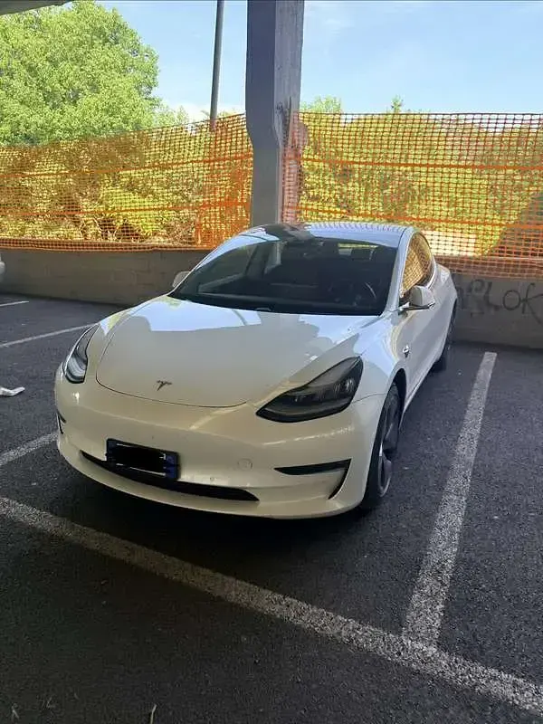 Usata Tesla Model 3 152 kW (208 CV) 2019 Bianco Berlina