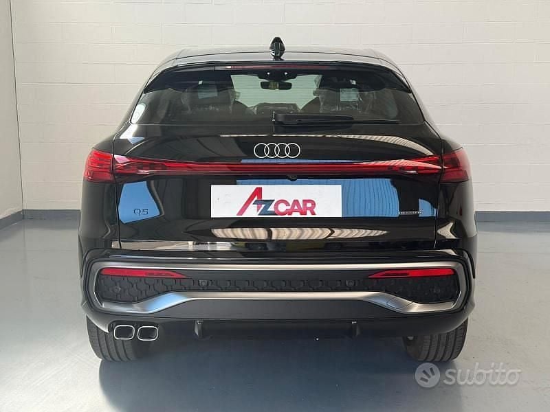 Nuova Audi Q5 Sportback S-Line 203 CV (149 kW) 2025 Nero SUV