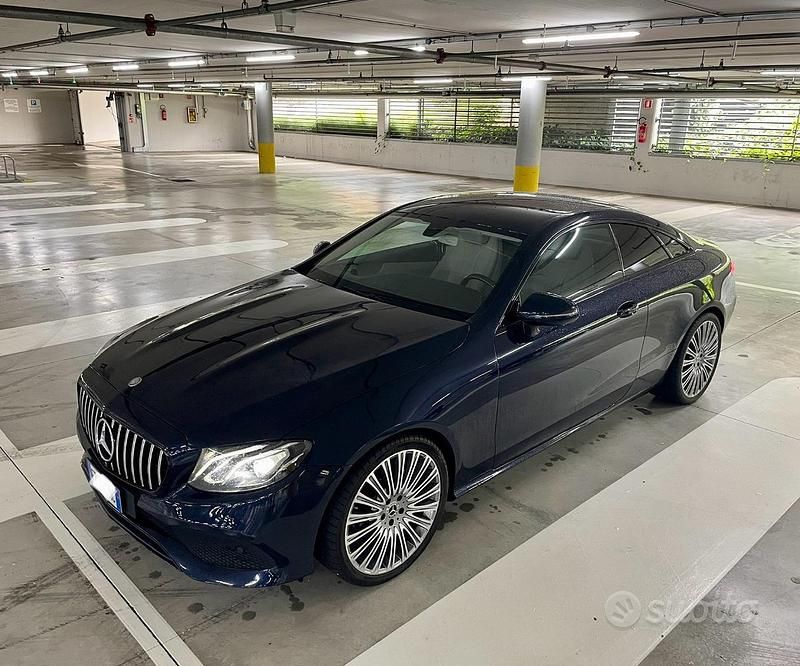Blu Usata 2017 Mercedes E220 Coupé | 19.900 € (Super prezzo) - Immagine 1/4