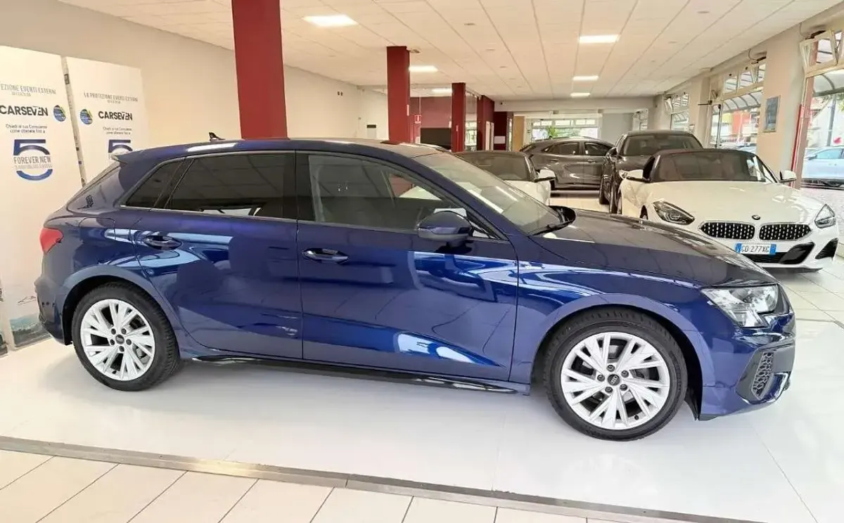 Usata Audi A3 S-Line 150 CV (110 kW) 2023 Blu/azzurro Berlina