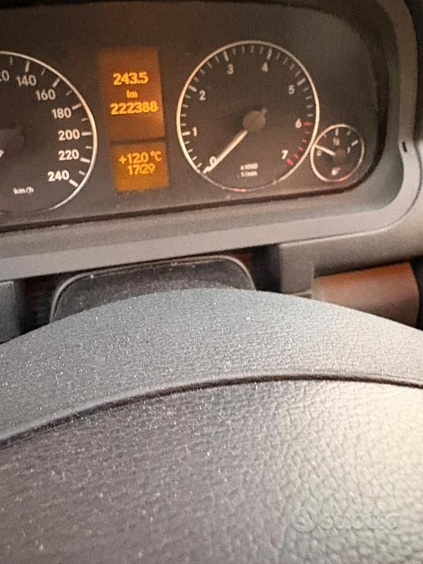 Usata Mercedes A150 Classic 95 CV (69 kW) 2009 Nero Monovolume