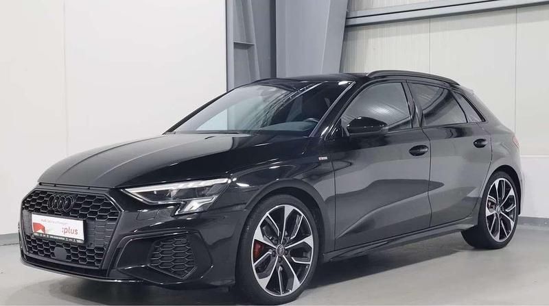Nero Usata 2022 Audi A3 S-Line Tre volumi | 31.990 € (Cara) - Immagine 1/4