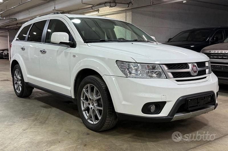 Usata Fiat Freemont Lounge 140 CV (102 kW) 2014 Bianco SUV