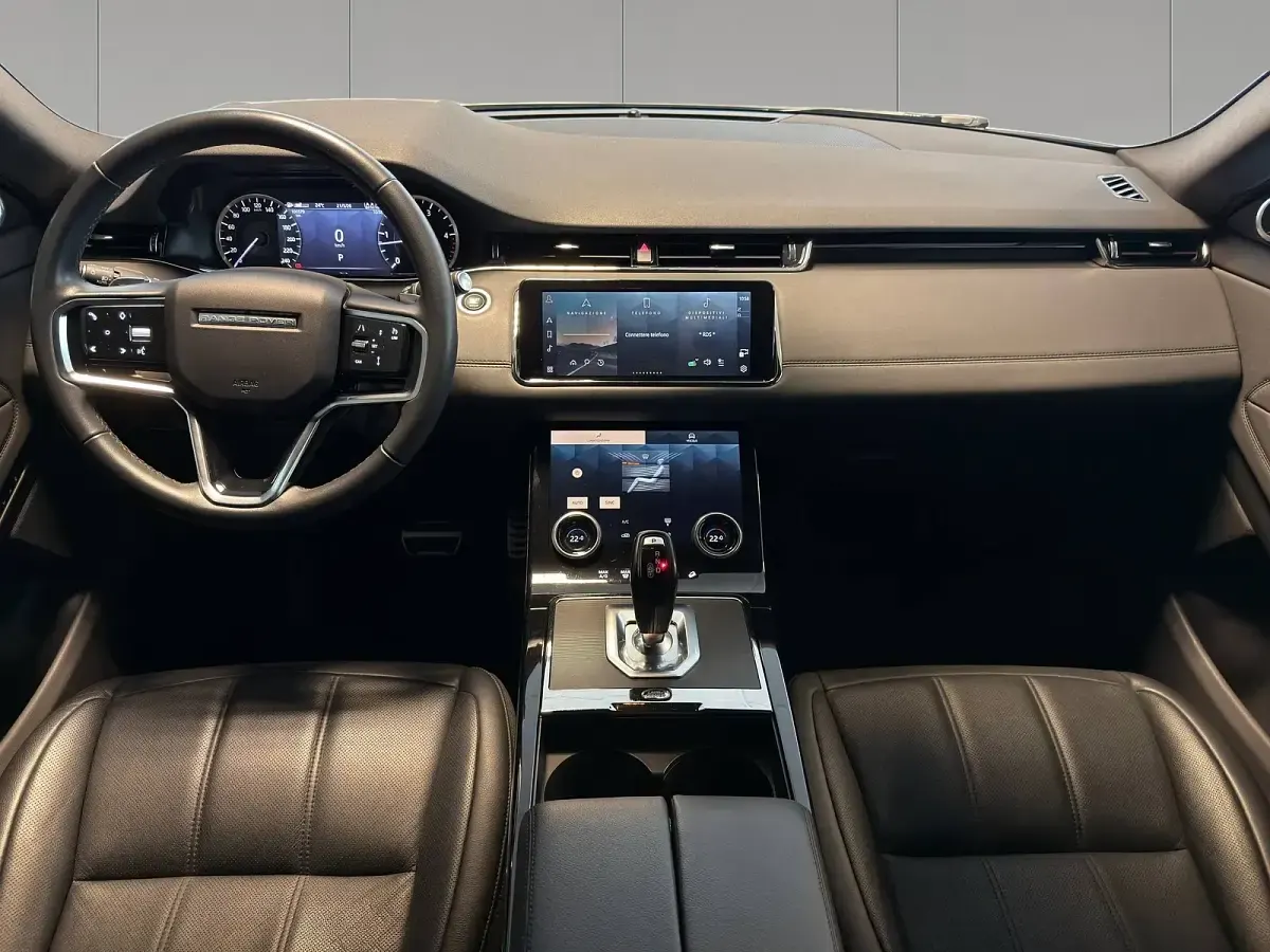 Usata Land Rover Range Rover evoque SE Dynamic 2022 Eiger grey SUV