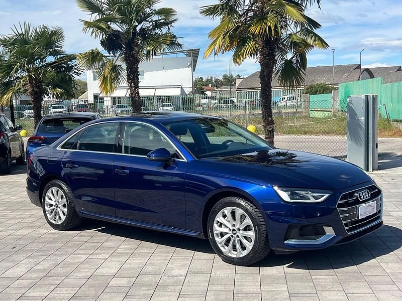 Usata Audi A4 Business 204 CV (150 kW) 2021 Blu Berlina