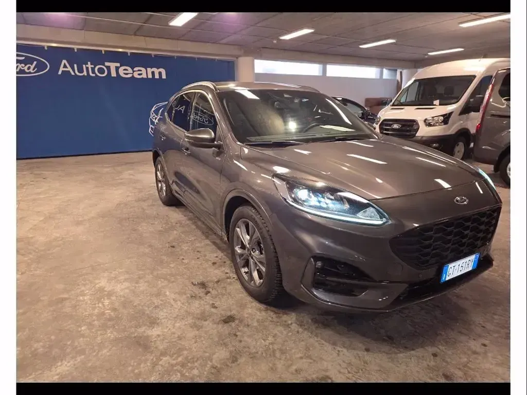 Usata Ford Kuga ST-Line 120 CV (88 kW) 2024 Magnetic grey SUV
