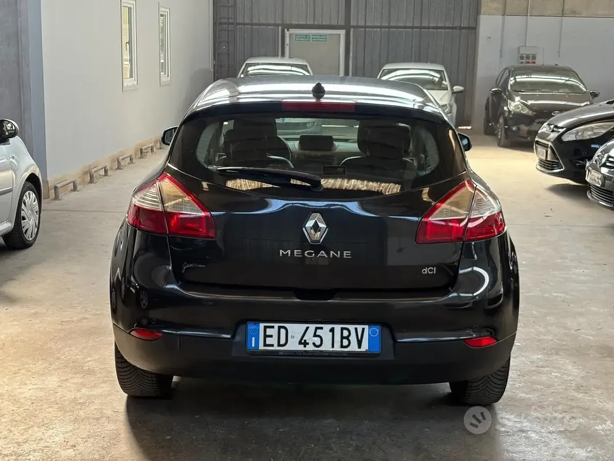 Usata Renault Mégane Dynamique 110 CV (80 kW) 2010 Nero Berlina
