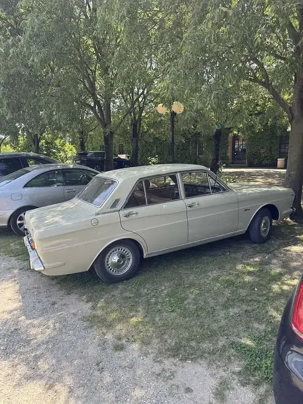 Usata Ford Taunus XL 54 CV (39 kW) 1970 Berlina