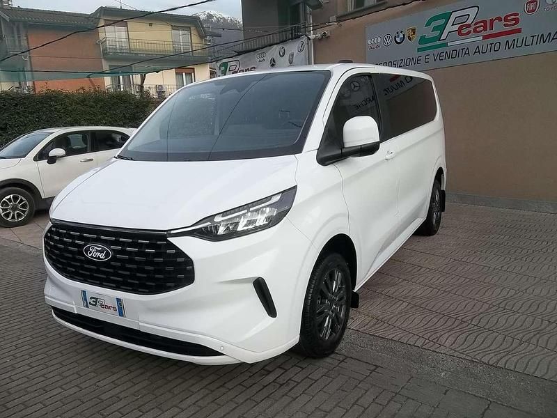 Usata Ford Tourneo Custom Titanium 150 CV (110 kW) 2024 Pastello Furgone
