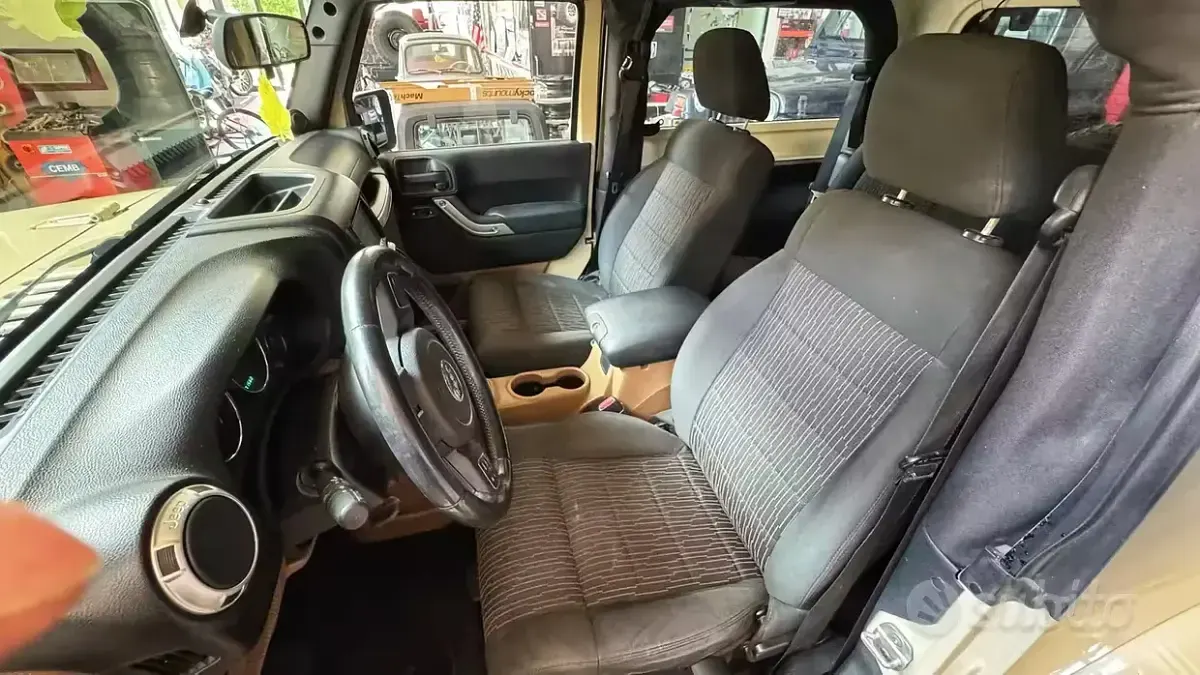Usata Jeep Wrangler Sahara 199 CV (146 kW) 2010 SUV