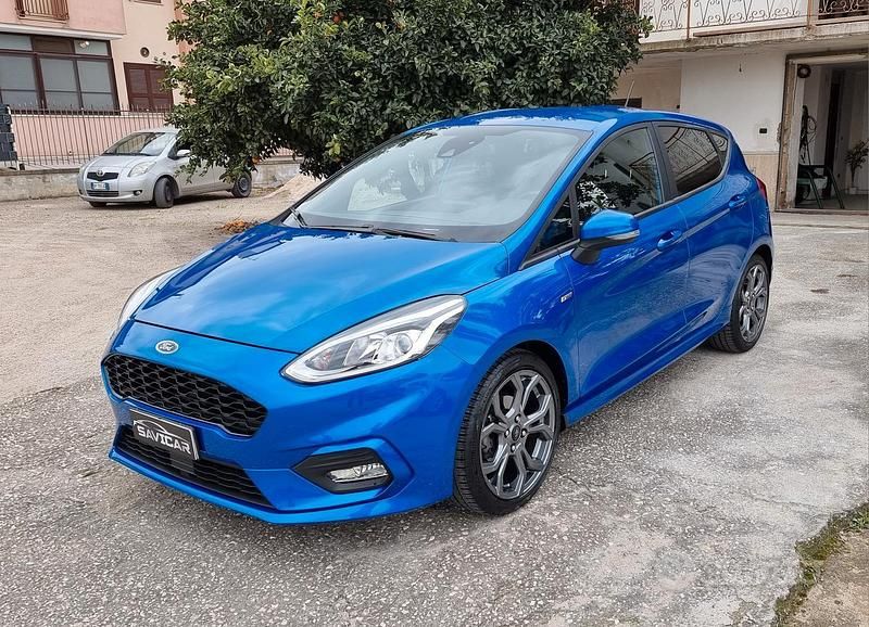 Blu Usata 2019 Ford Fiesta ST-Line Utilitaria | 13.500 € (Buon prezzo) - Immagine 1/4