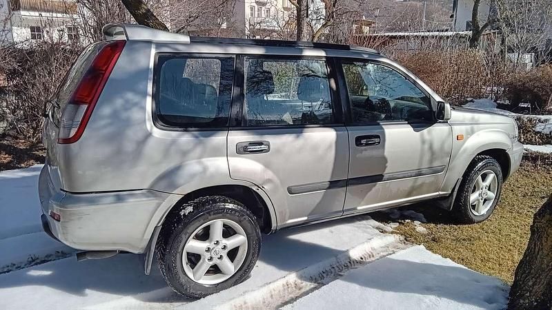Usata Nissan X-Trail 114 CV (83 kW) 2003 SUV