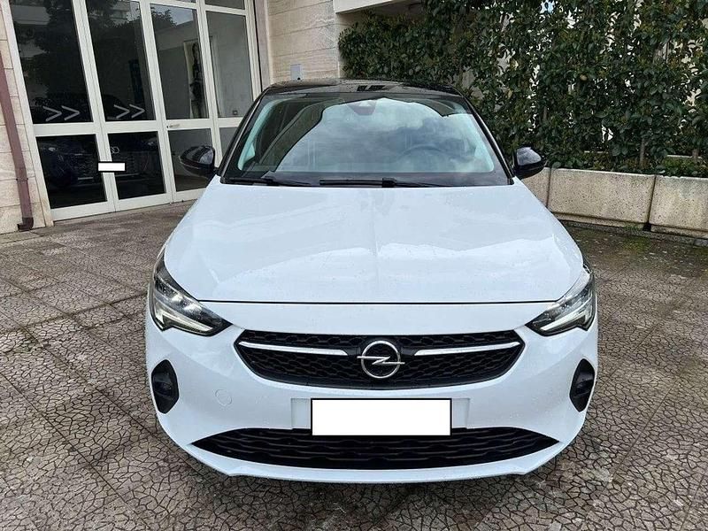 Usata Opel Corsa Design & Tech 102 CV (75 kW) 2022 Bianco Utilitaria