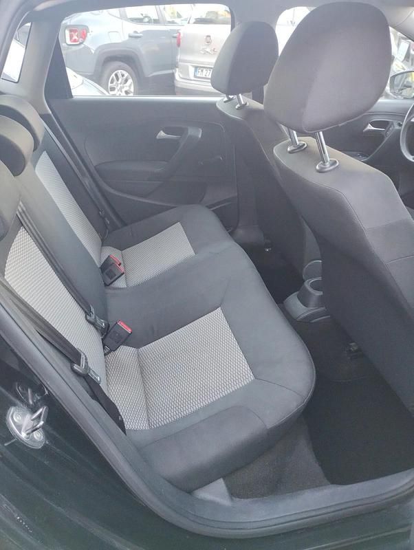 Usata Nissan Micra Acenta 71 CV (52 kW) 2018 Argento Utilitaria