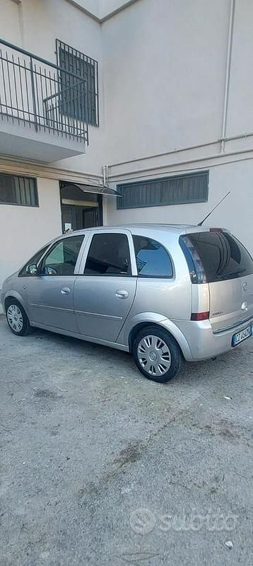 Usata Opel Meriva 2006 Grigio Monovolume