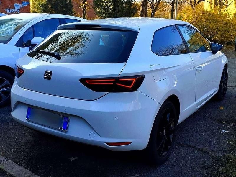 Usata Seat Leon FR 150 CV (110 kW) 2013 Bianco Coupé