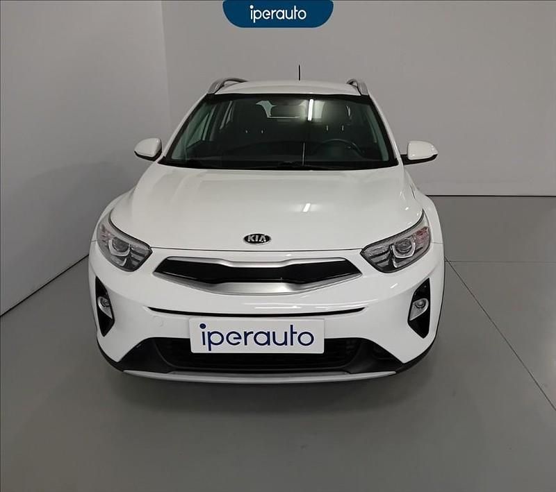 Usata Kia Stonic Style 101 CV (74 kW) 2020 Bianca SUV