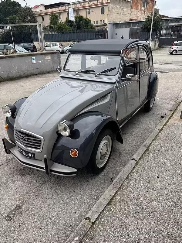 Usata Citroën 2CV Charleston 29 CV (21 kW) 1981 Grigio Berlina