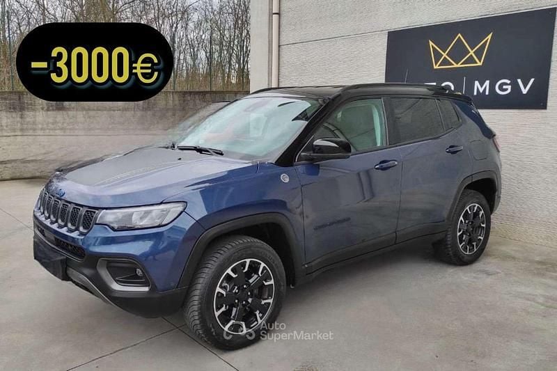 Usata Jeep Compass Trailhawk 179 CV (131 kW) 2023 Blu/azzurro SUV
