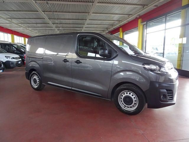 Usata Citroën Jumpy 140 CV (102 kW) 2023 Antracite Monovolume