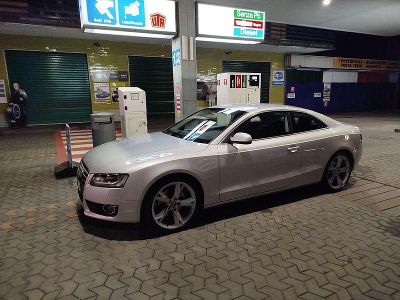 Begagnad Audi A5 Ambition 180 HK (132 kW) 2009 Grå Sportkupé