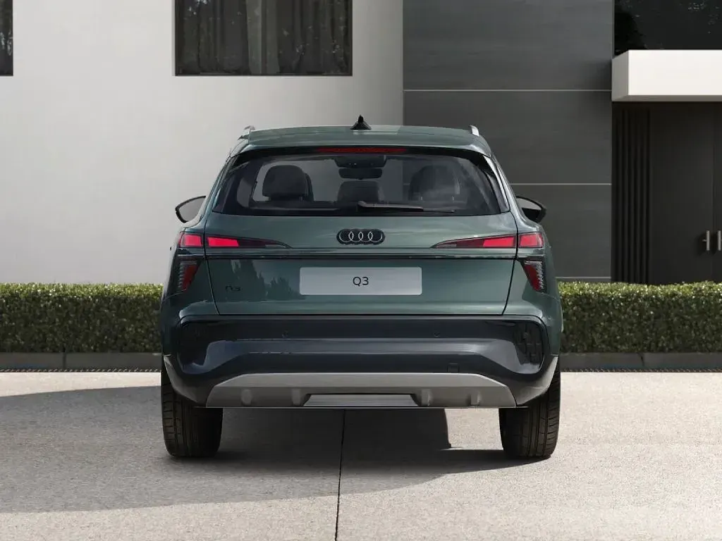 Nuova Audi Q3 Advanced Plus 150 CV (110 kW) 2026 Verde salvia metallizzato SUV