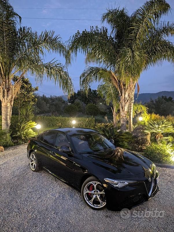 Usata 2017 Alfa Romeo Giulia Veloce | 23.500 € (Buon prezzo) - Immagine 1/4