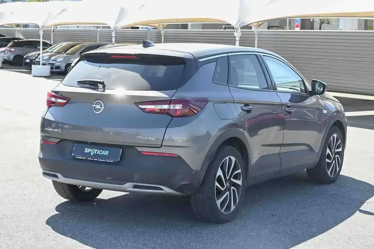 Usata Opel Grandland X Ultimate 131 CV (96 kW) 2018 Grigio SUV