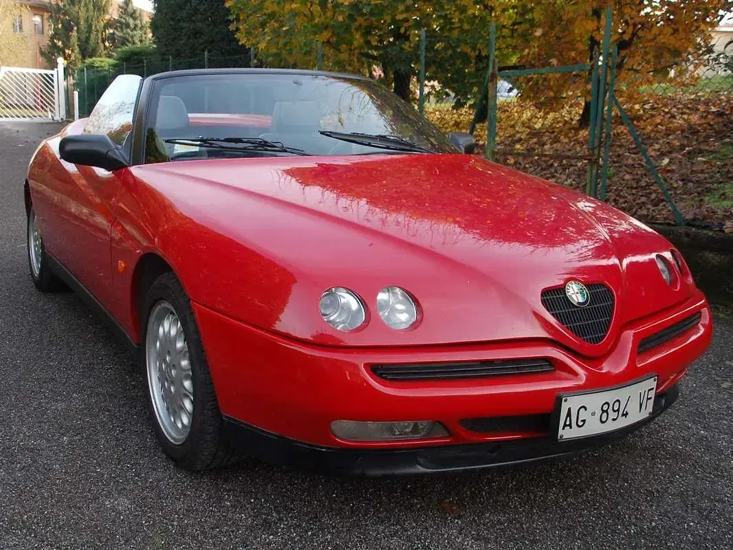 Usata Alfa Romeo Spider Lusso 150 CV (110 kW) 1995 Rosso Cabrio