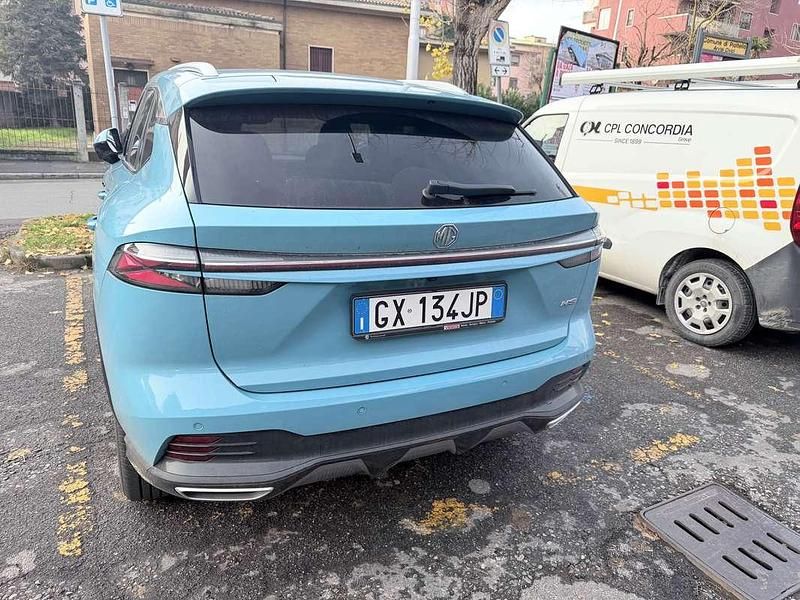 Usata MG HS Luxury 170 CV (125 kW) 2024 Blu/azzurro SUV