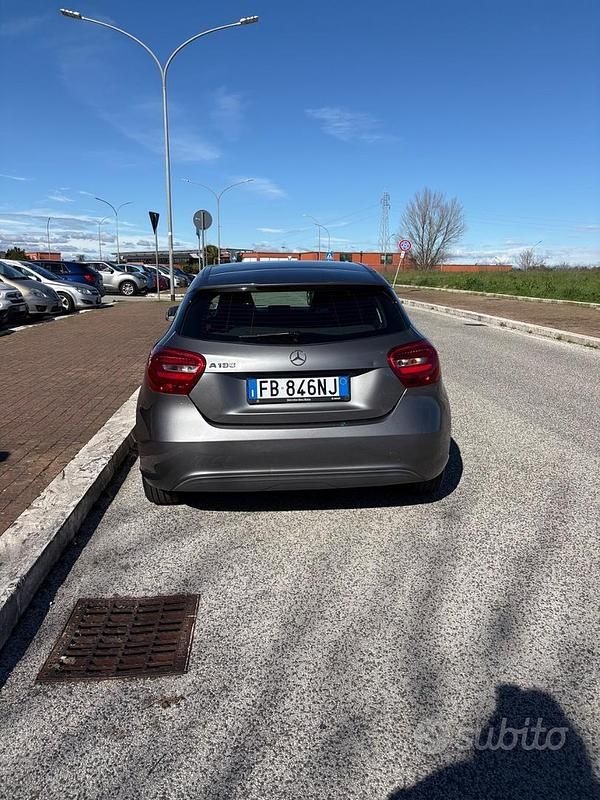 Usata Mercedes A180 2015 Grigio Berlina