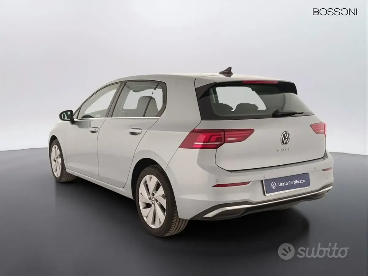Usata VW Golf VIII Style 150 CV (110 kW) 2025 Grigio Berlina