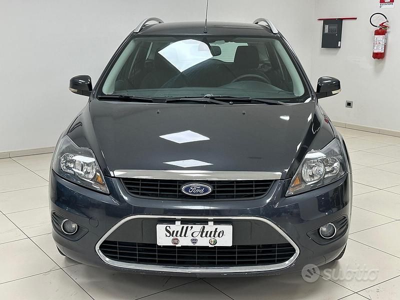 Usata Ford Focus Titanium 110 CV (80 kW) 2008 Grigio Station wagon