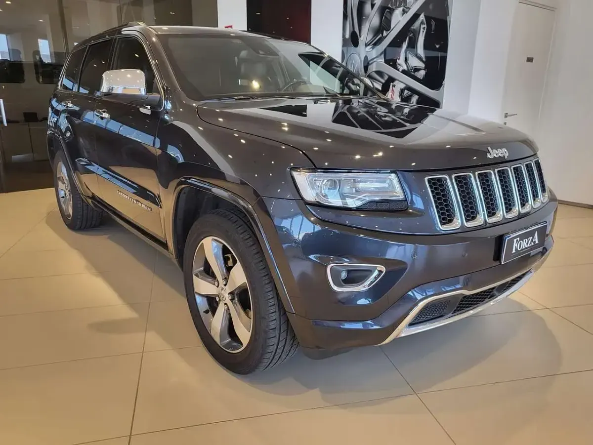 Usata Jeep Grand Cherokee Overland 250 CV (183 kW) 2016 Nero SUV