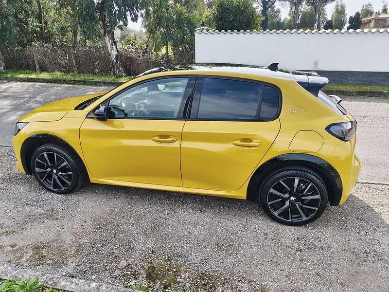 Usata Peugeot 208 GT 101 CV (74 kW) 2023 Giallo Utilitaria
