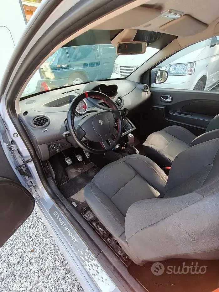 Usata Renault Twingo R.S. 133 CV (97 kW) 2010 Utilitaria
