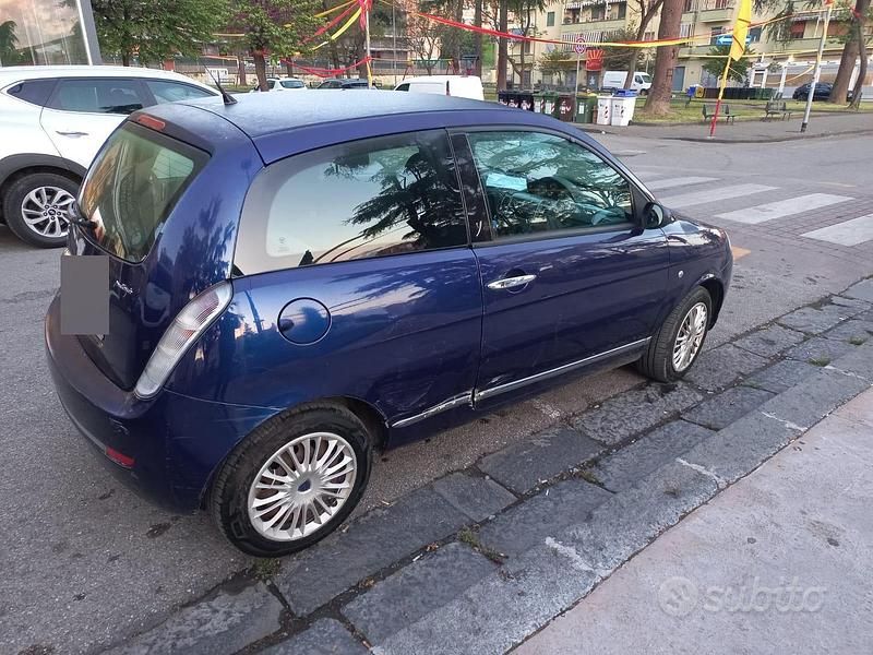 Usata Lancia Ypsilon 57 CV (41 kW) 2007 Blu Utilitaria