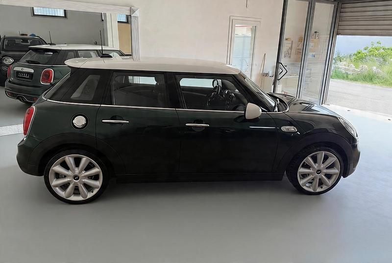 Usata Mini Cooper SD Business 170 CV (125 kW) 2014 Nero Utilitaria