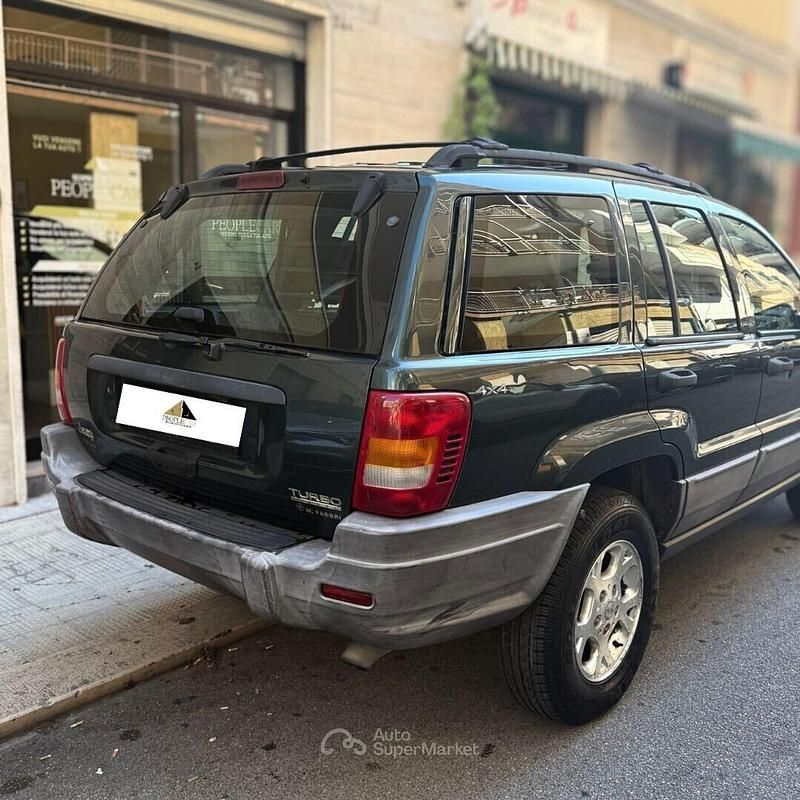 Usata Jeep Grand Cherokee Laredo 140 CV (102 kW) 2001 Verde SUV