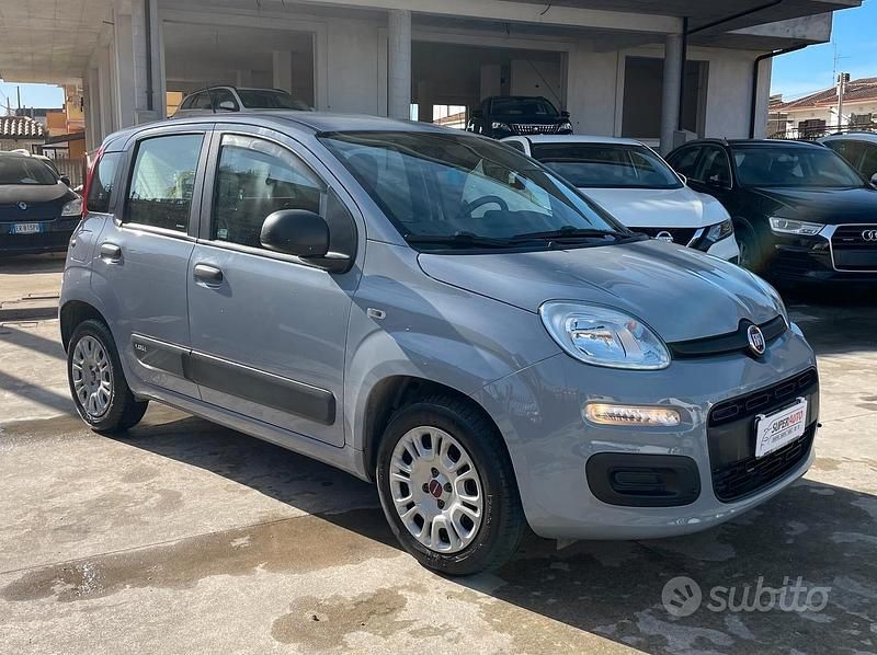 Usata Fiat Panda Easy 69 CV (50 kW) 2020 Grigio Berlina