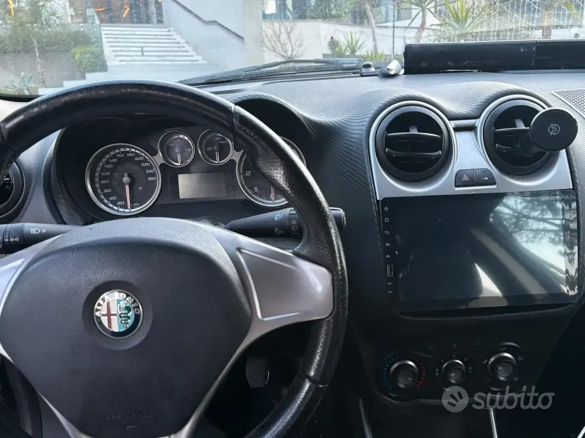 Usata Alfa Romeo MiTo 120 CV (88 kW) 2012 Nero Utilitaria