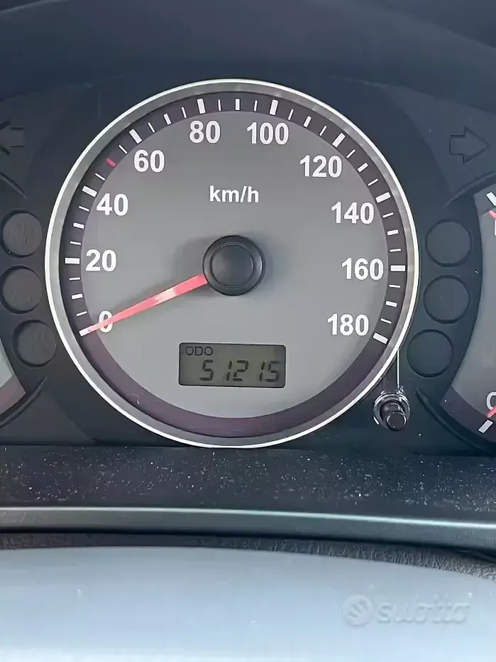 Usata Hyundai Atos 63 CV (46 kW) 2007 Grigio Utilitaria